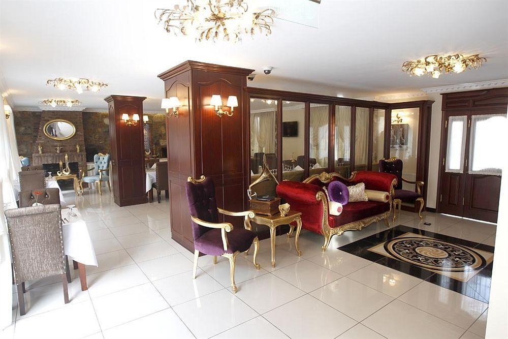 Saint John Hotel